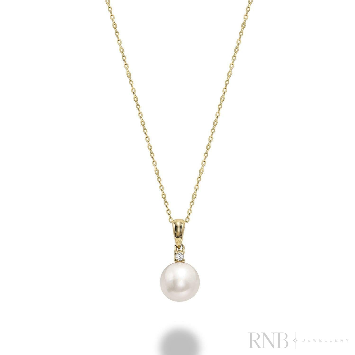 Cultured Pearl & Solitaire Diamond Pendant